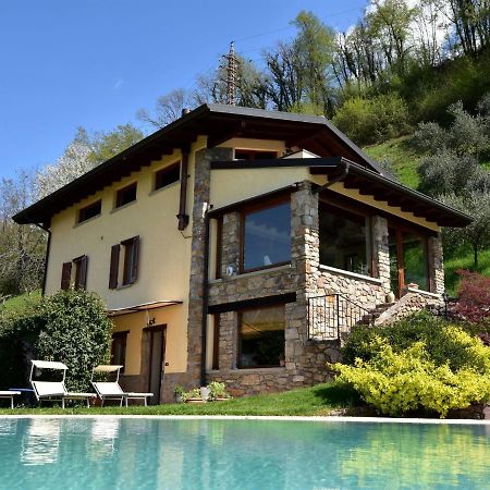 Villa In Pisogne With Pool Garden And Lake View Extérieur photo