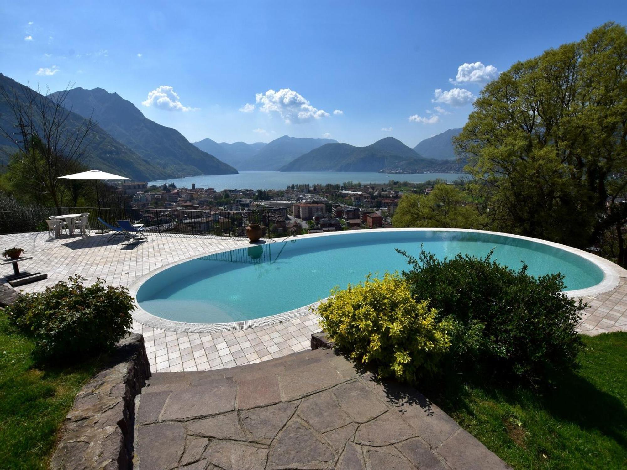 Villa In Pisogne With Pool Garden And Lake View Extérieur photo
